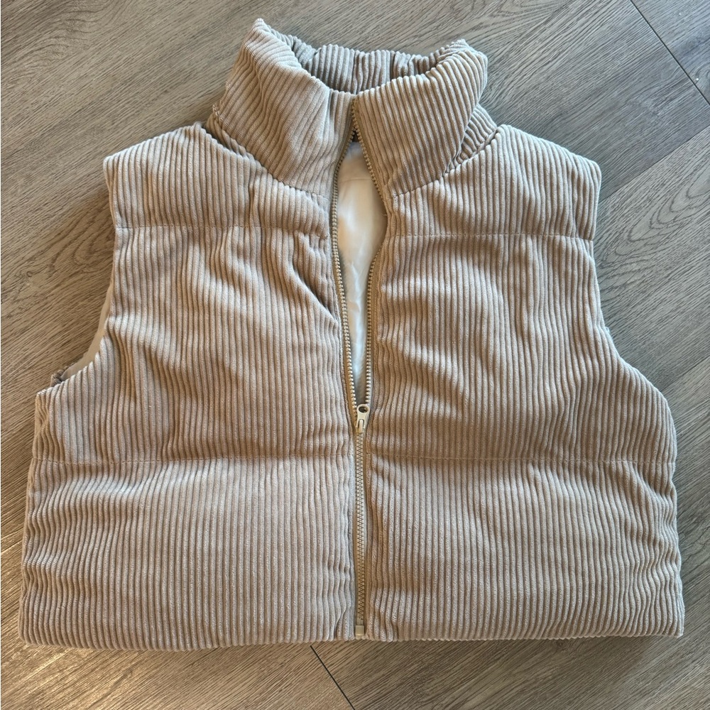 Chic Tan Puffer Vest